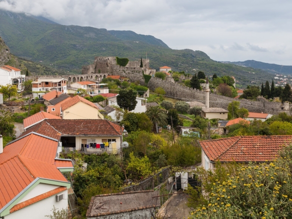 Kamena kuća za renoviranje, Stari Bar — fotografija 1
