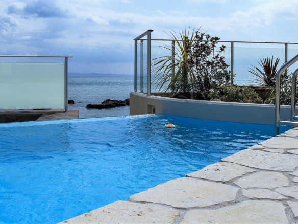Penthouse s bazenom na terasi, Budva – Dubovica — fotografija 1